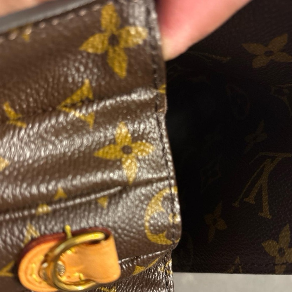 Louis Vuitton Pochette Metis - Picture 4 of 14
